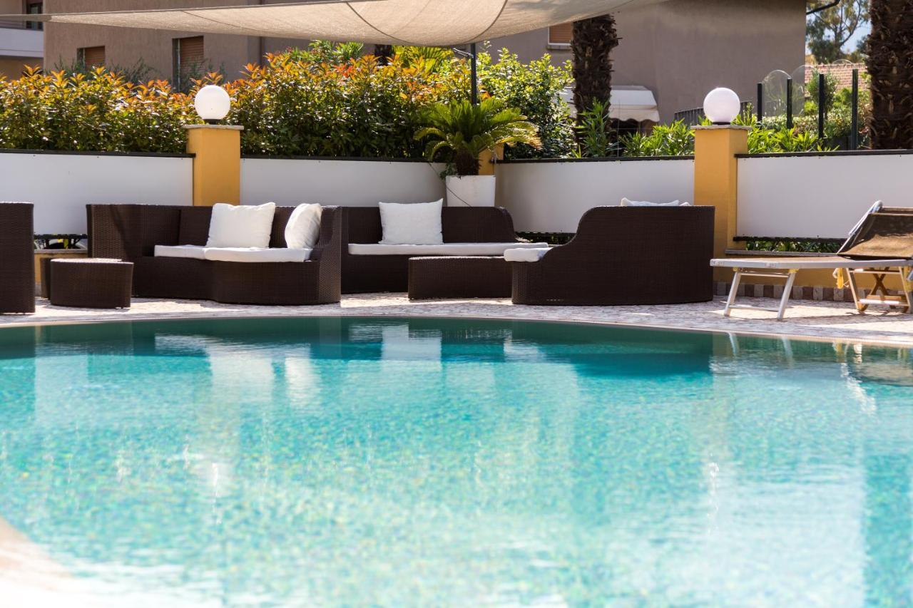 Hotel New Garden Torbole Sul Garda Exteriér fotografie