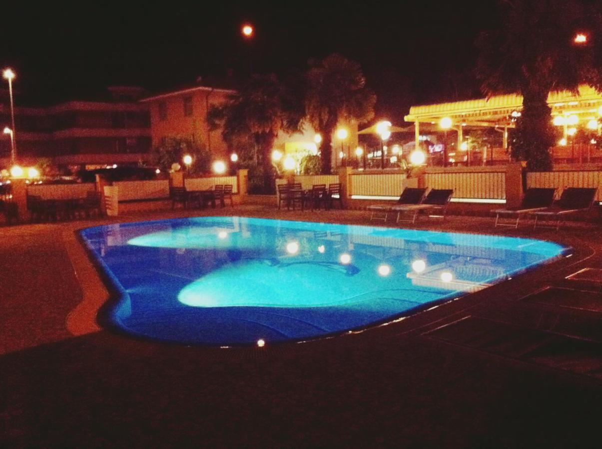 Hotel New Garden Torbole Sul Garda Exteriér fotografie