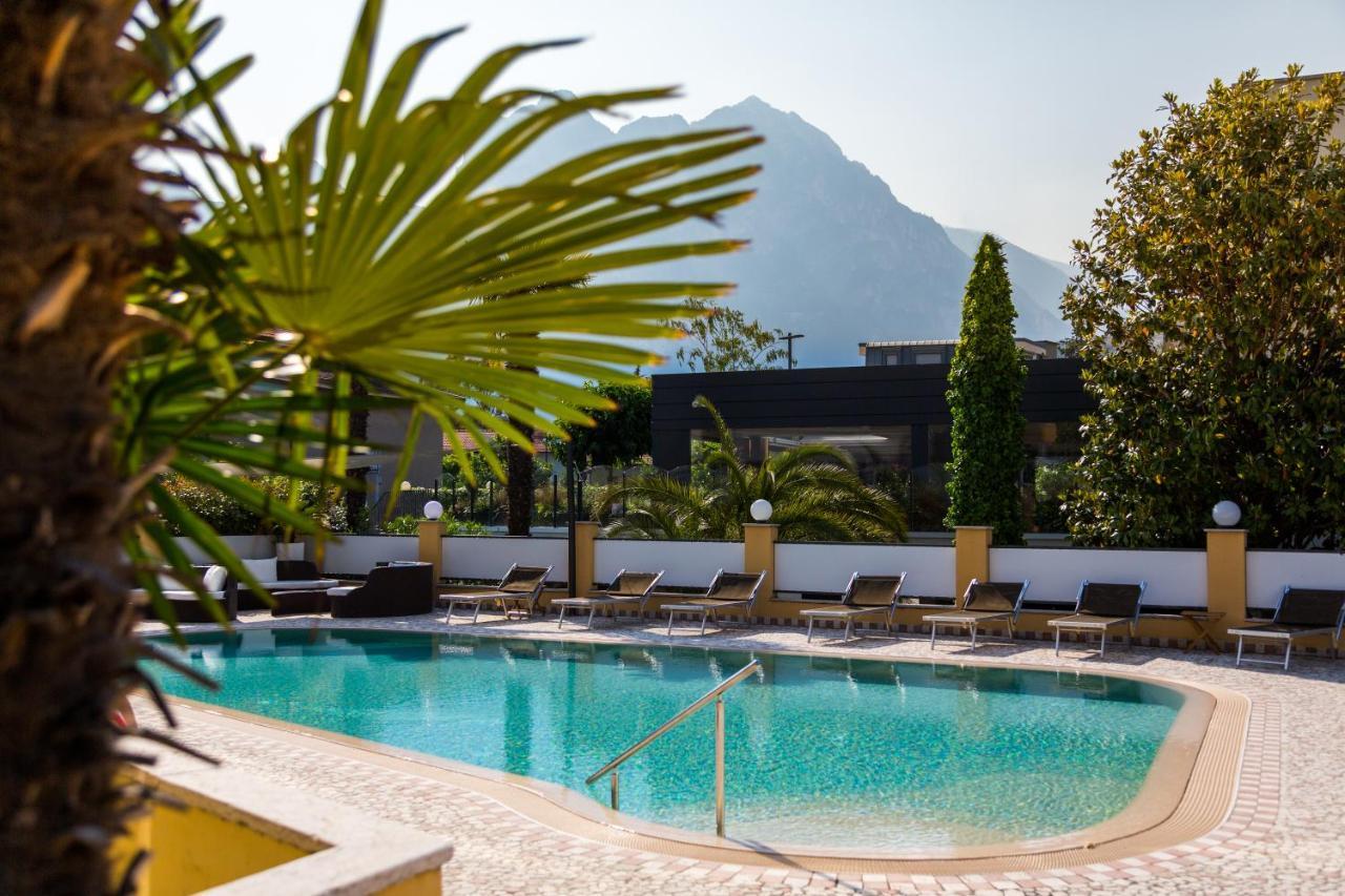 Hotel New Garden Torbole Sul Garda Exteriér fotografie